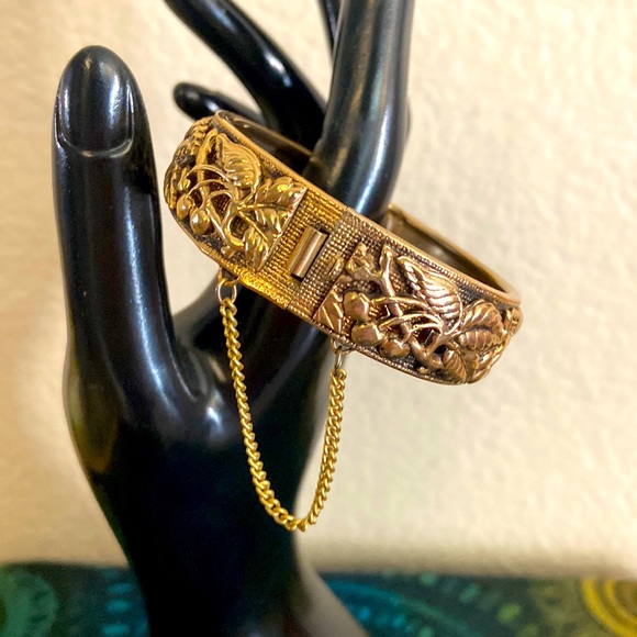 Vintage 80s Ornate Hinged Cuff Bracelet - Picture 1 of 6